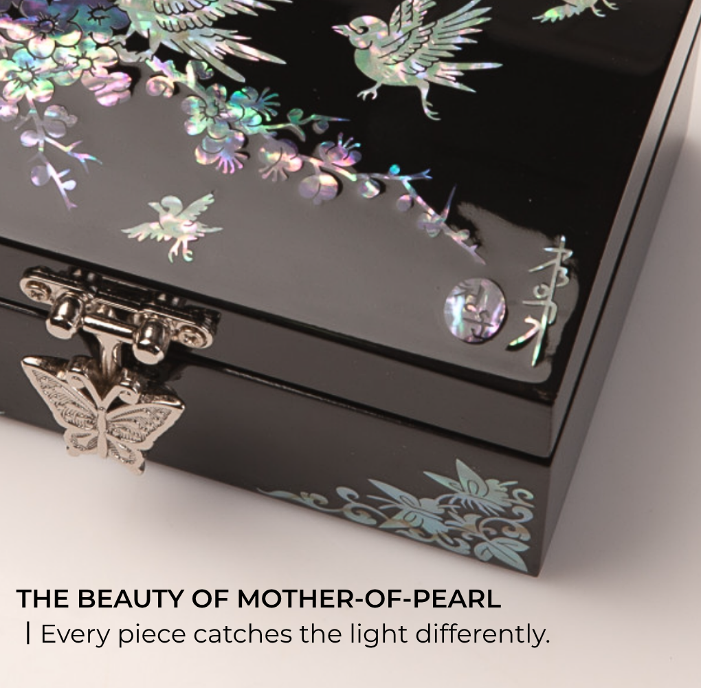 Korean Traditional Najeon Mother-of-Pearl Jewelry Box